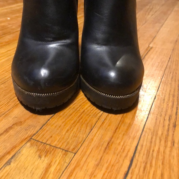 *DSW* bootie heels - Picture 3 of 7